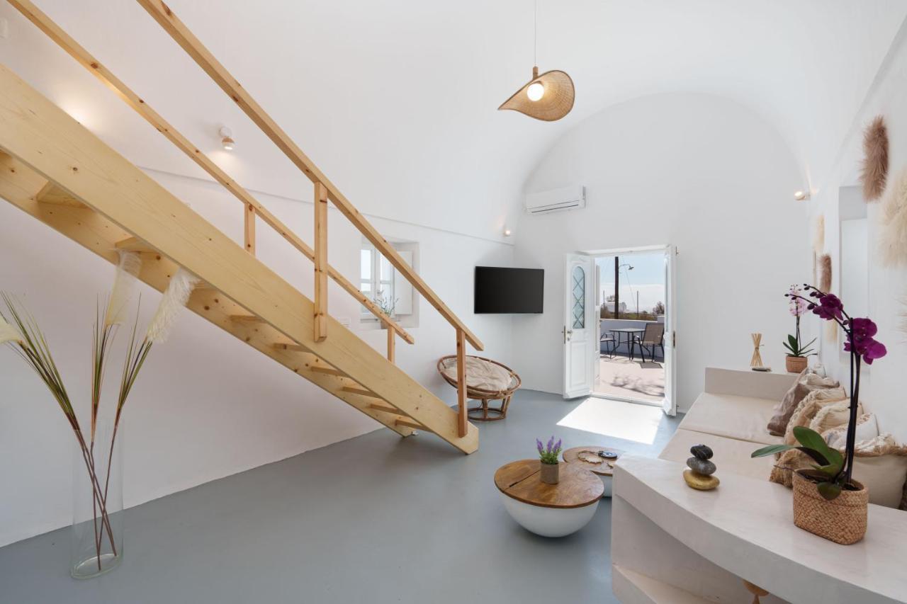 Holiday home Red Harmony Stone House Akrotiri (Santorini)