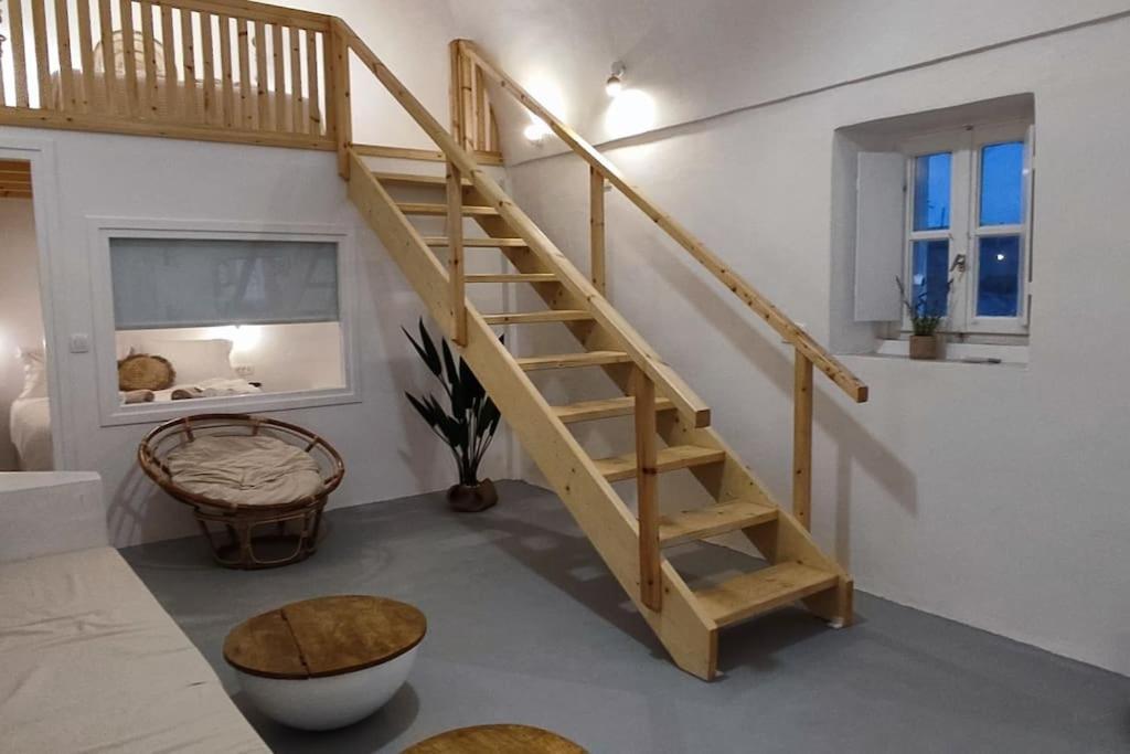 Red Harmony Stone House Holiday home Akrotiri (Santorini)