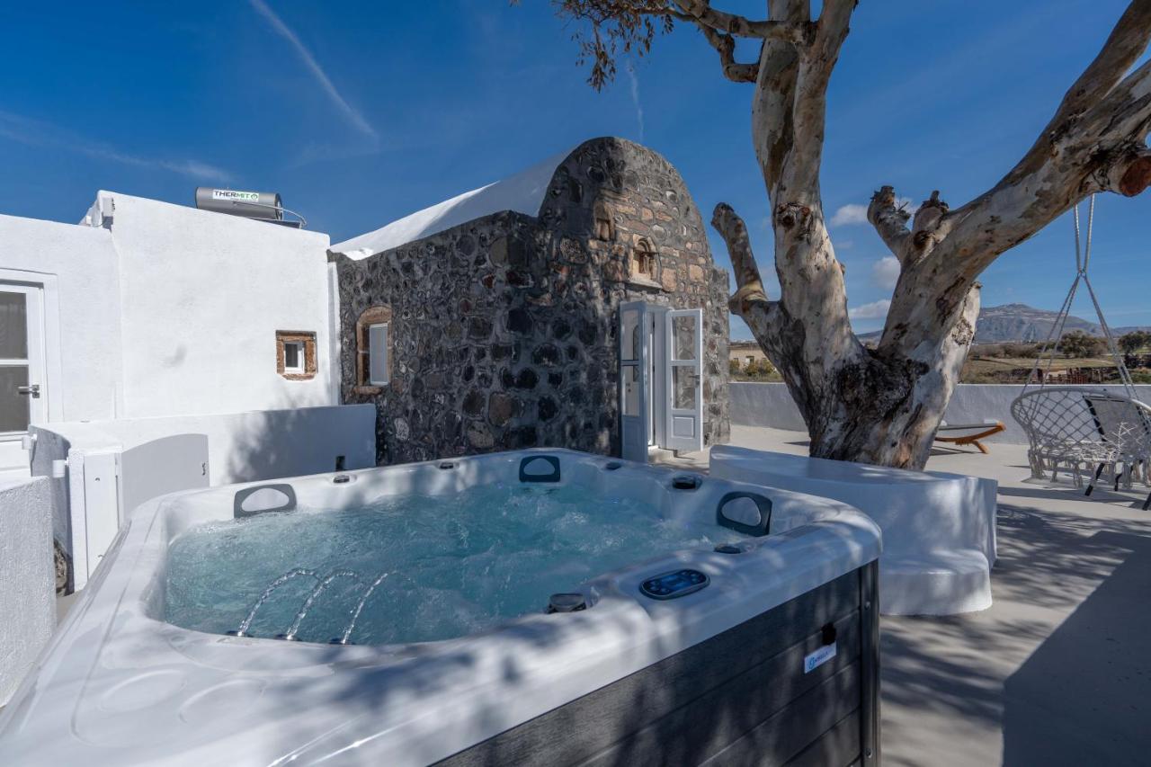 Holiday home Red Harmony Stone House Akrotiri (Santorini)