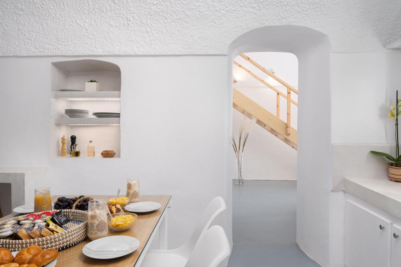 Red Harmony Stone House Holiday home Akrotiri (Santorini)